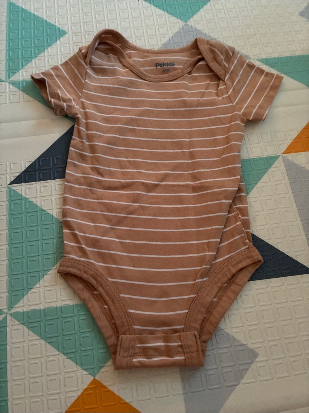 20/25$ 🧸 Stripe Baby One-Piece